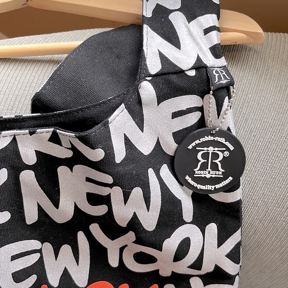 Robin Ruth New York Crossbody - Picture 3 of 5
